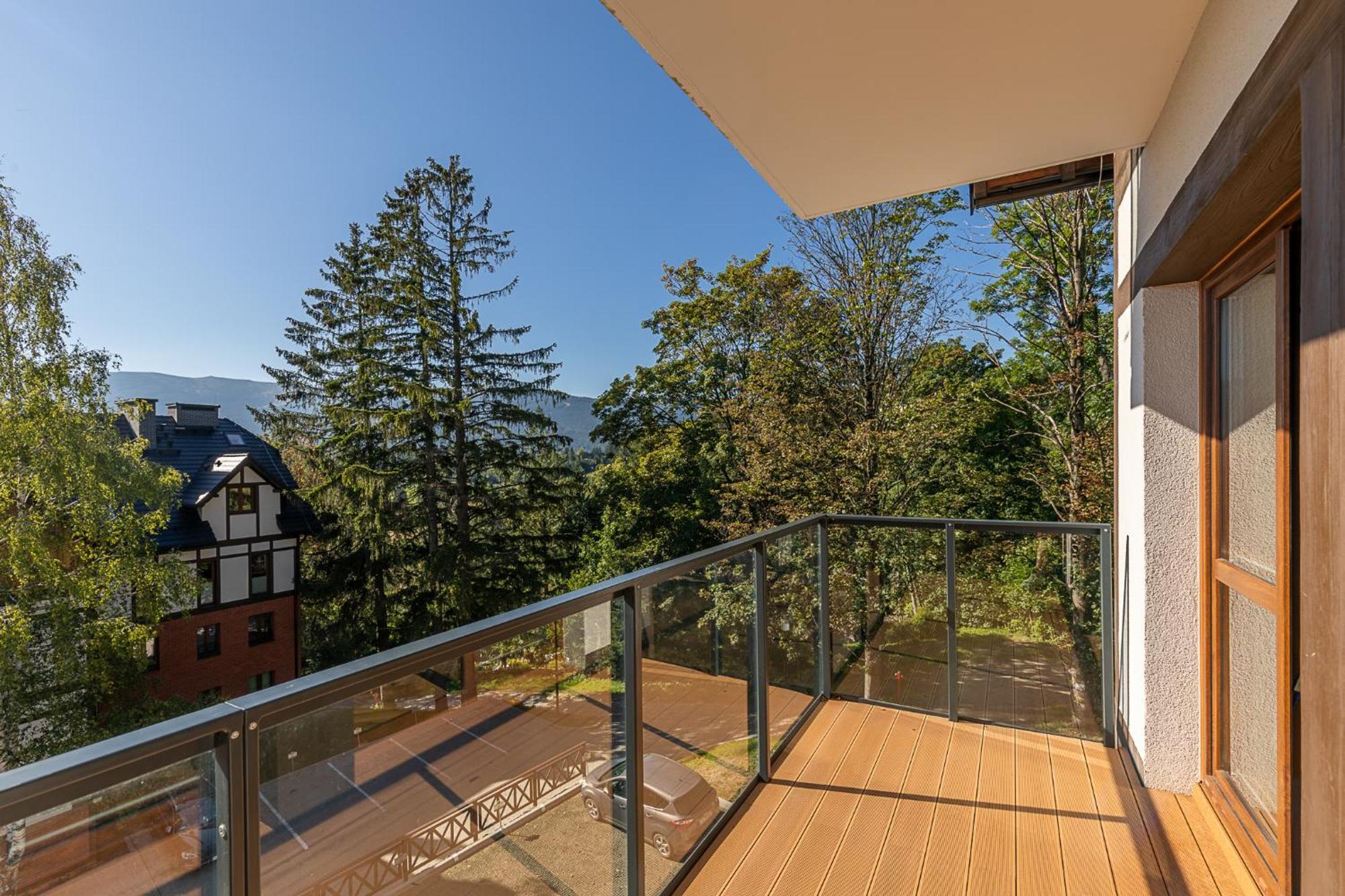 Rentplanet - Park Apartment
