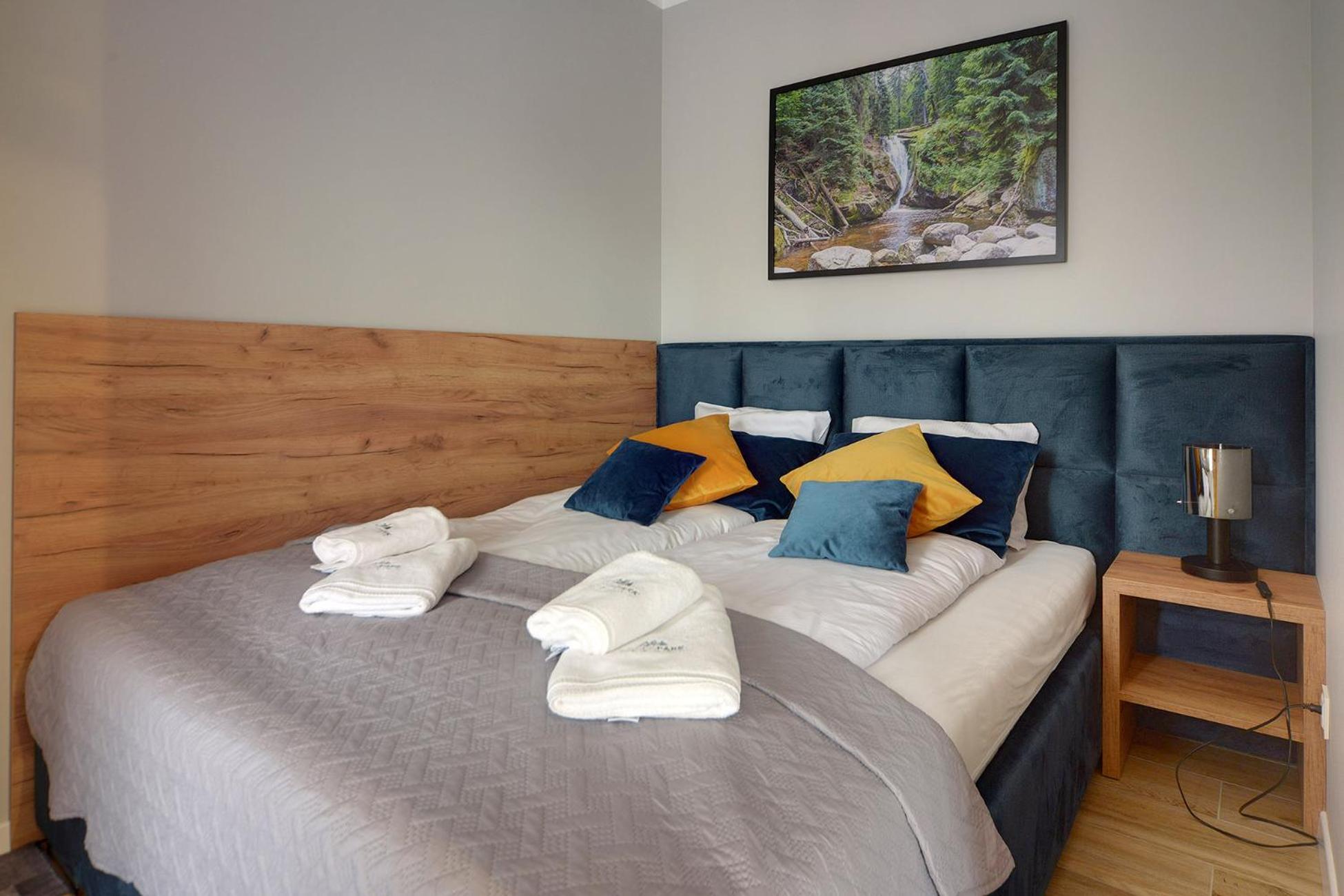 Rentplanet - Park Apartment